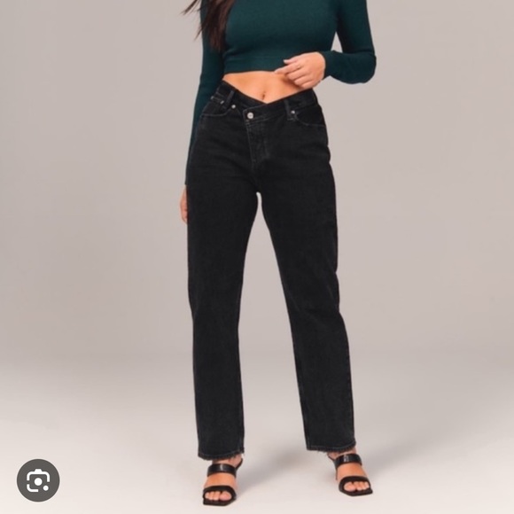 Abercrombie black dad jeans - Picture 2 of 5